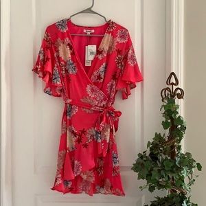 NWT BB Dakota Floral Bright Pink Wrap Dress